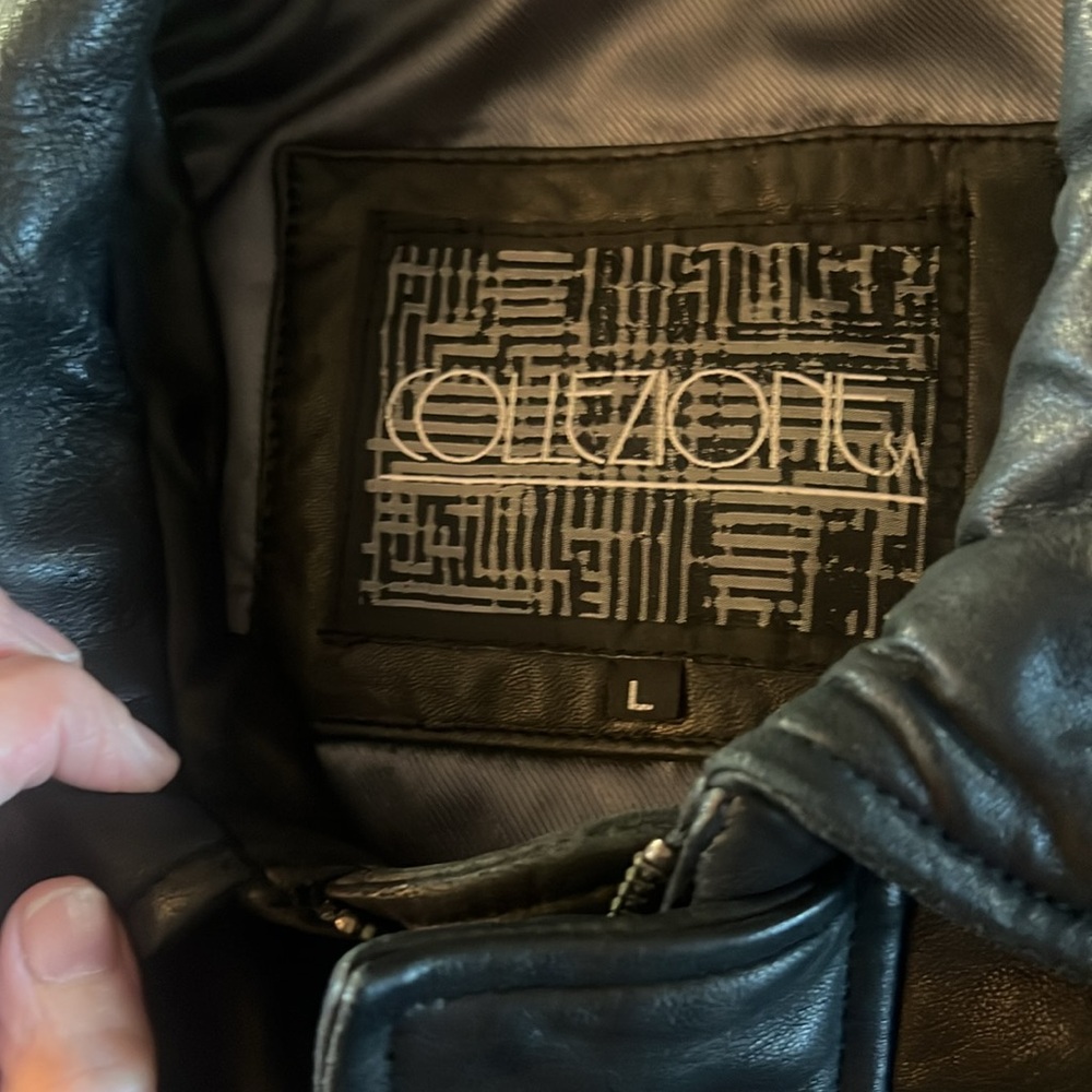 Men’s Leather Jacket - Picture 7 of 11